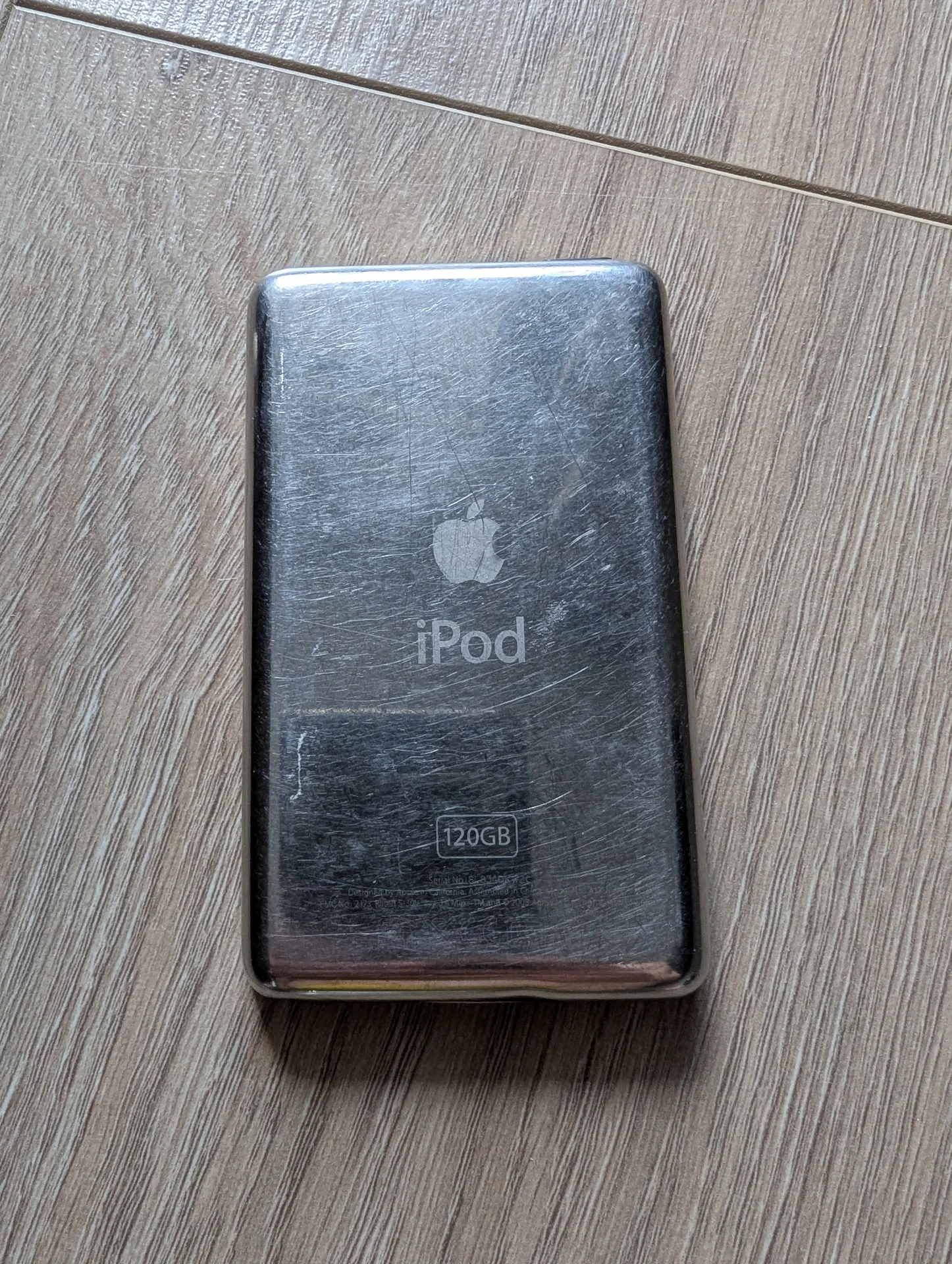 Плеер Apple iPod Classic 120GB - миниатюра 2