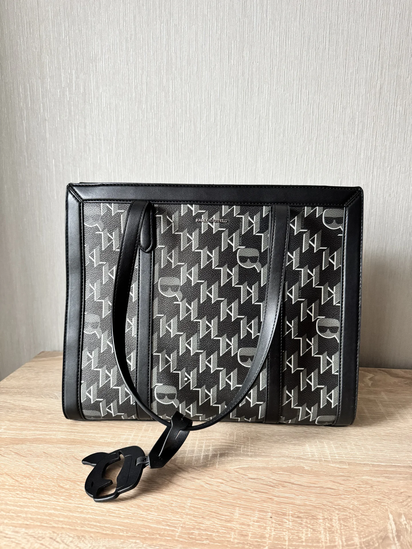 Оригинальная сумка Karl Lagerfed - миниатюра 2