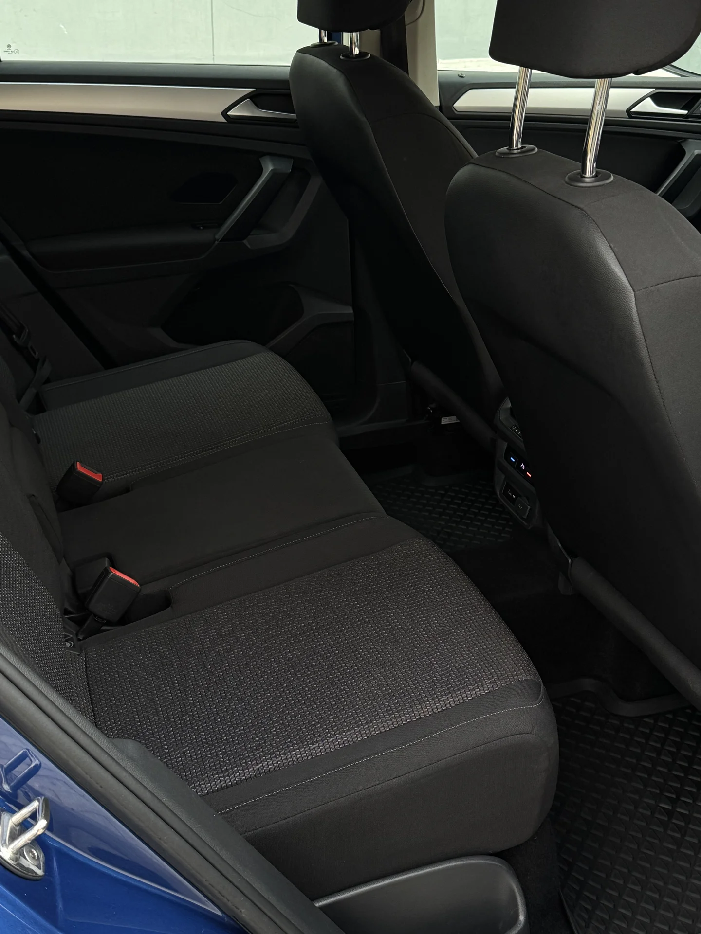 Volkswagen Tiguan 1.4 TFSI(1 Хоязин) - миниатюра 27