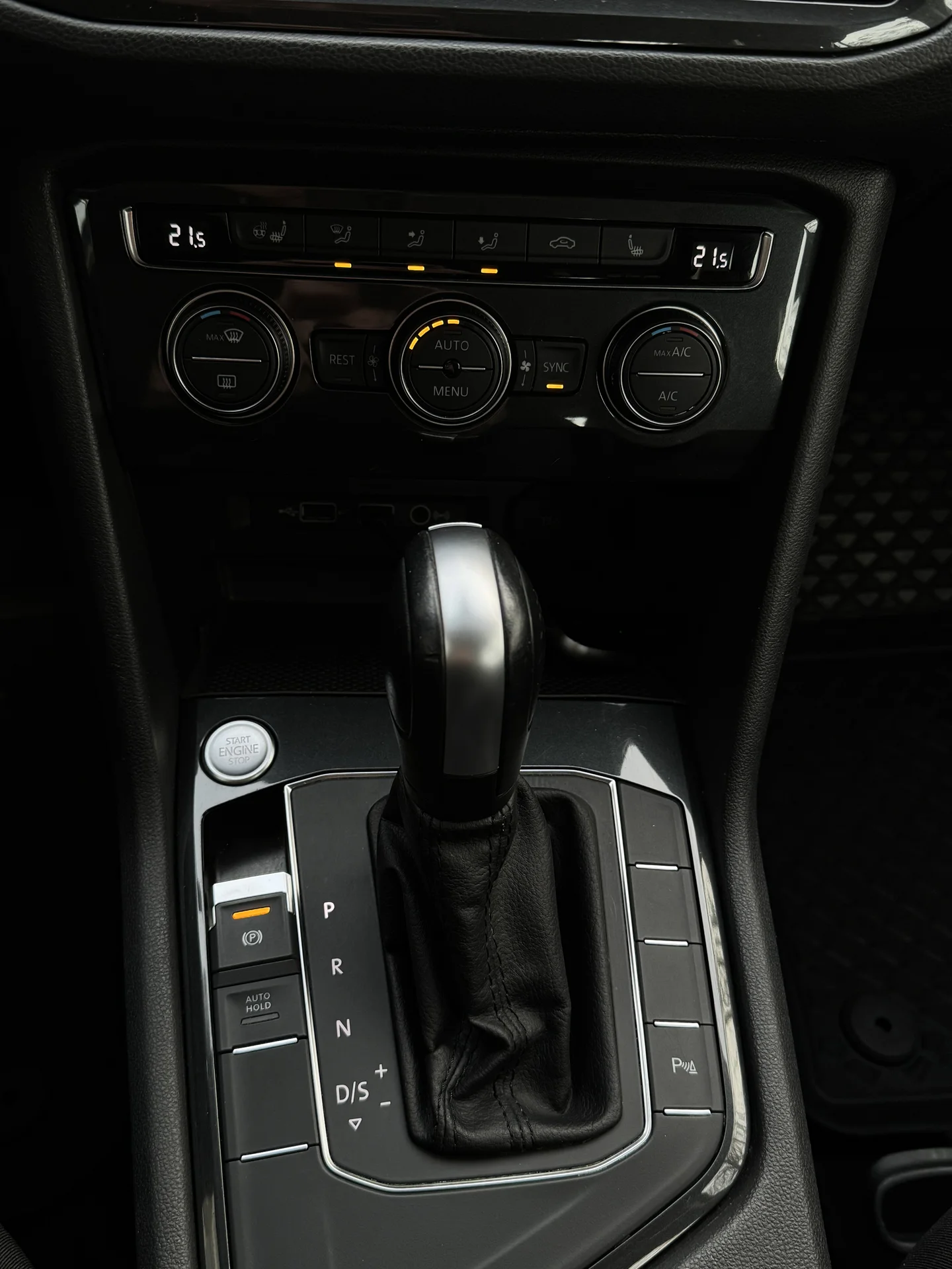 Volkswagen Tiguan 1.4 TFSI(1 Хоязин) - миниатюра 32