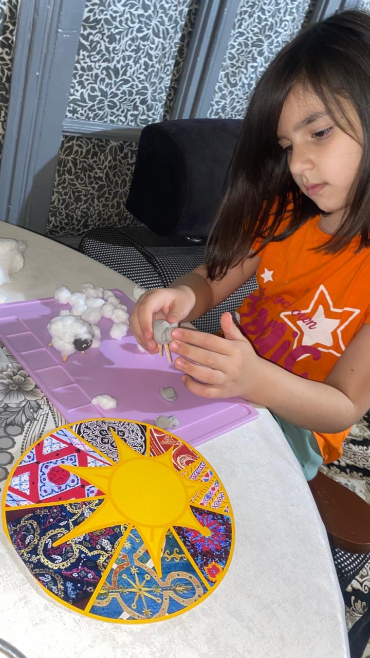 Лежим фигурку барашки