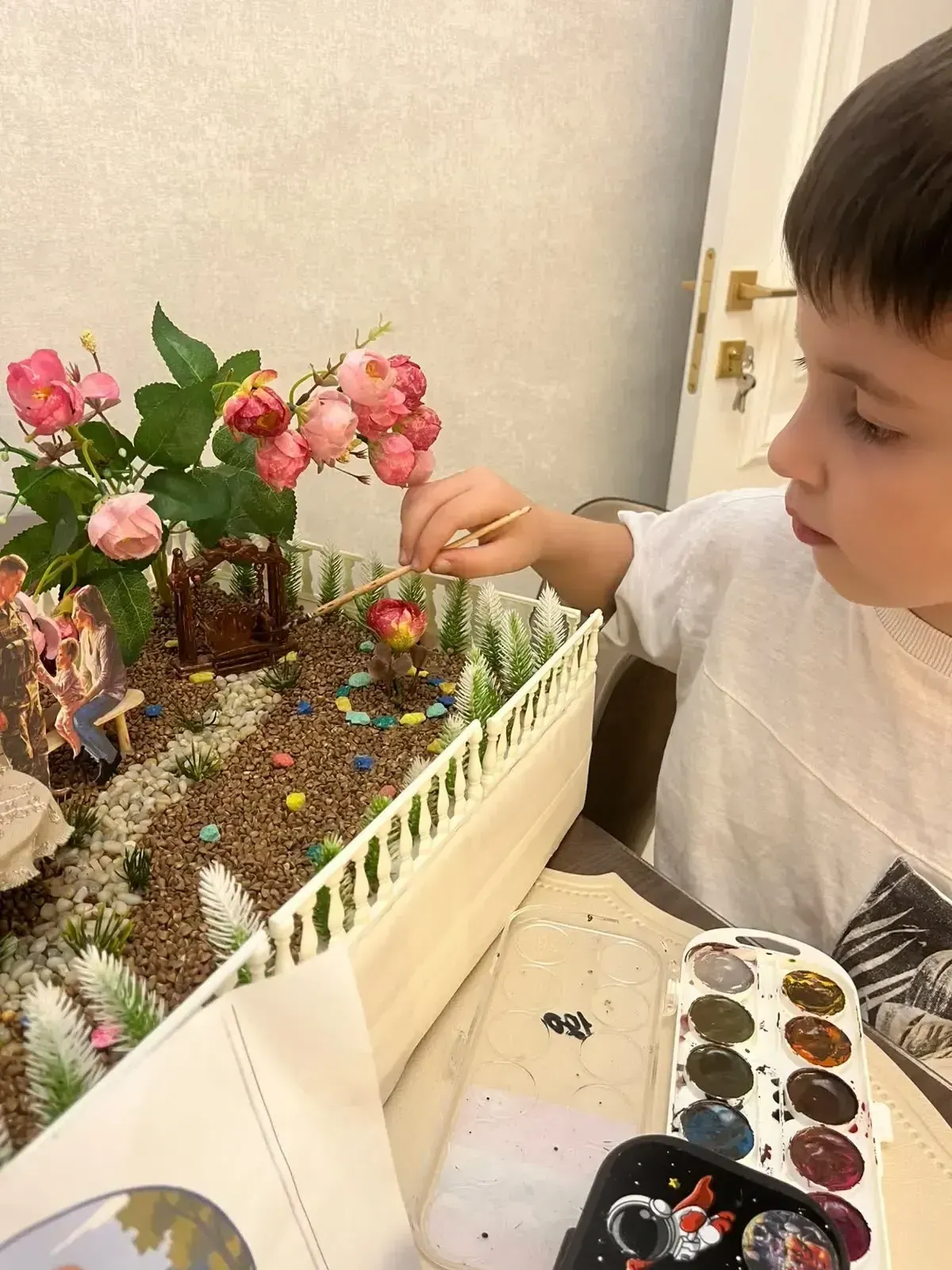 покрасил качели