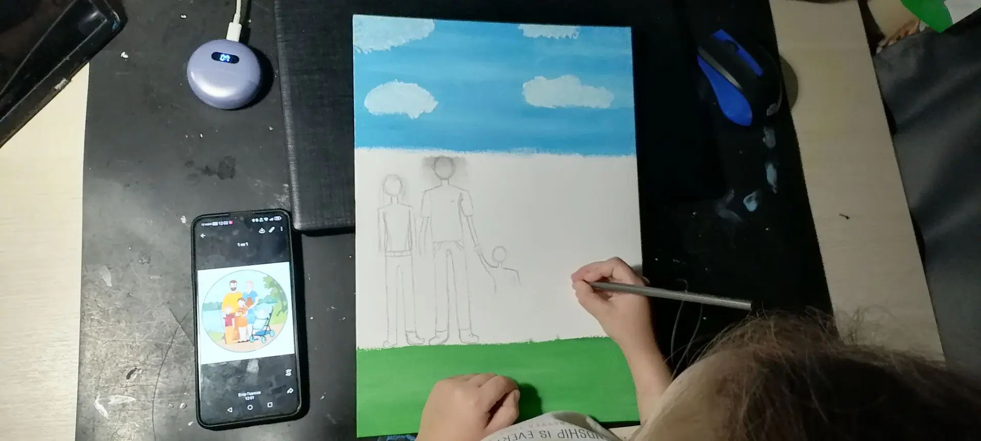 Приступила к изображения своей семьи
