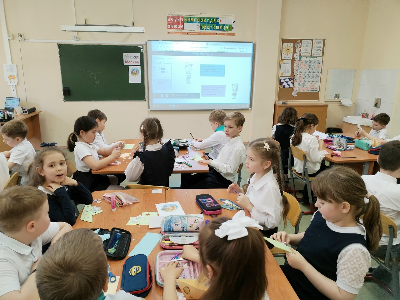 Проверяем изученное, обсуждаем высказывания героев.