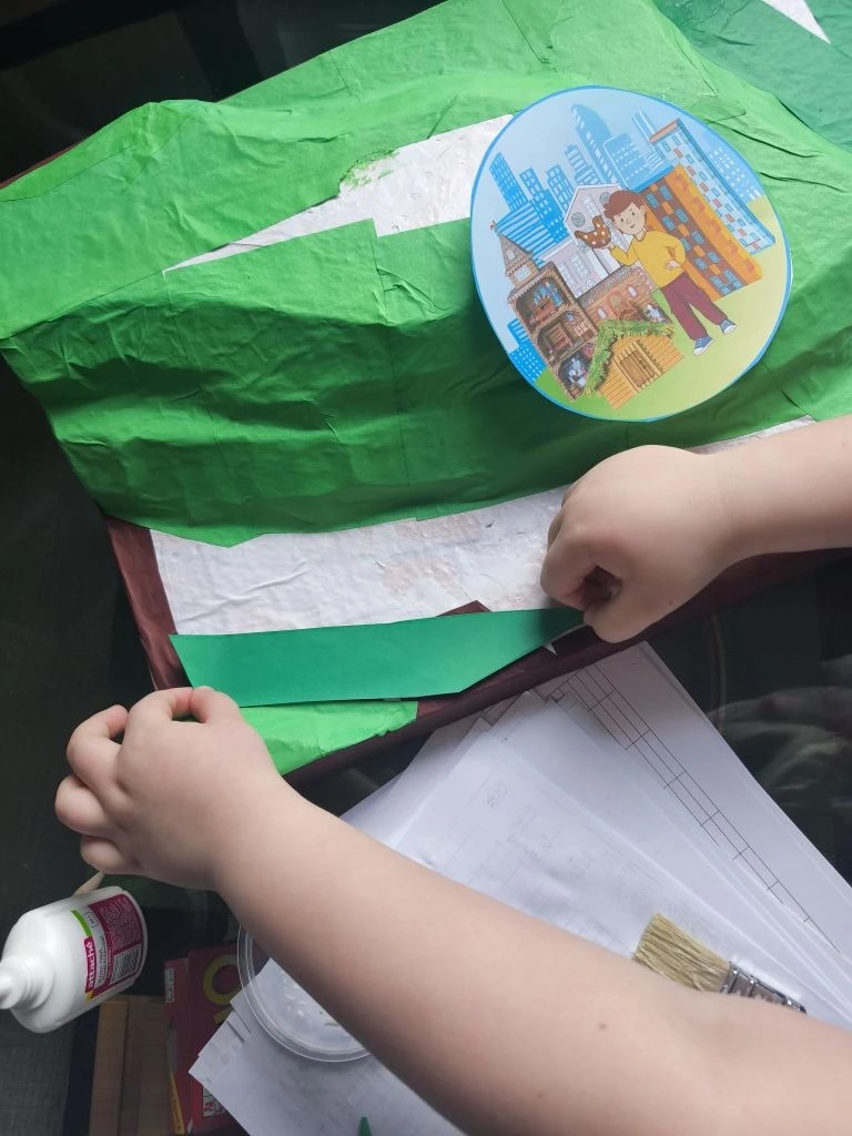 Создание Боровицкого холма.