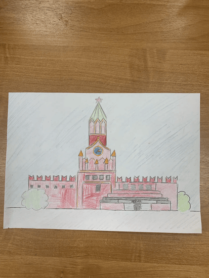 Летний день у Спасской башни