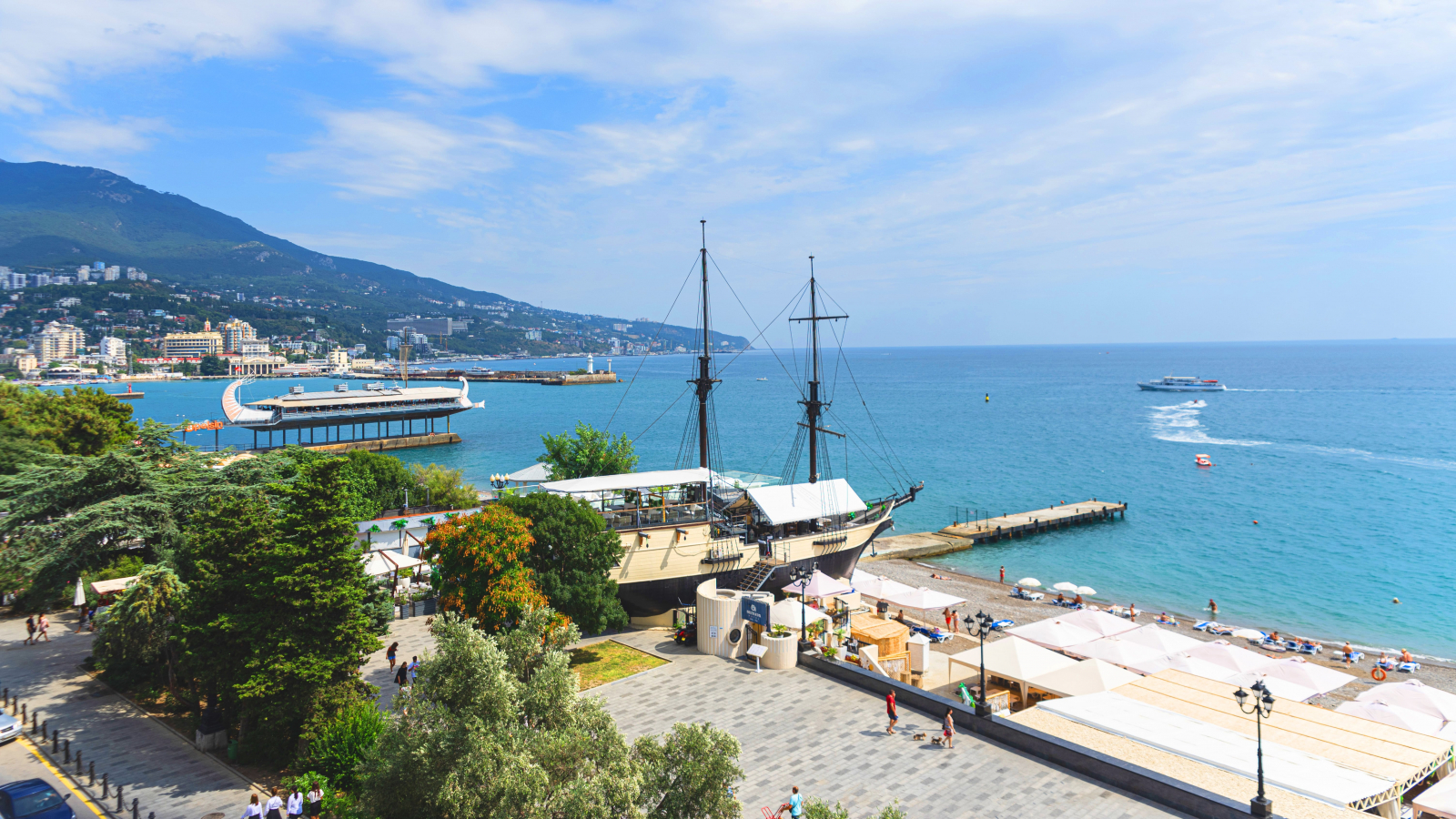 День в Крыму: Мрия, сакура и Ялта — 6