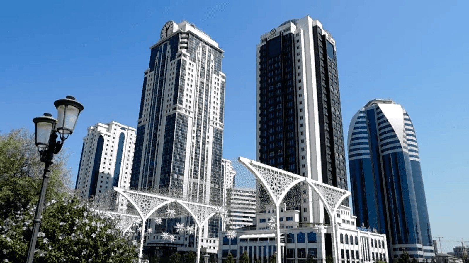 Я шагаю по Москве