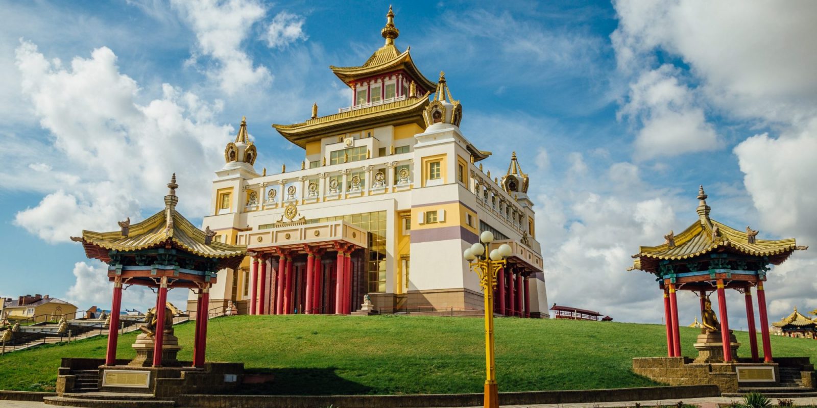 Элиста и степи Калмыкии