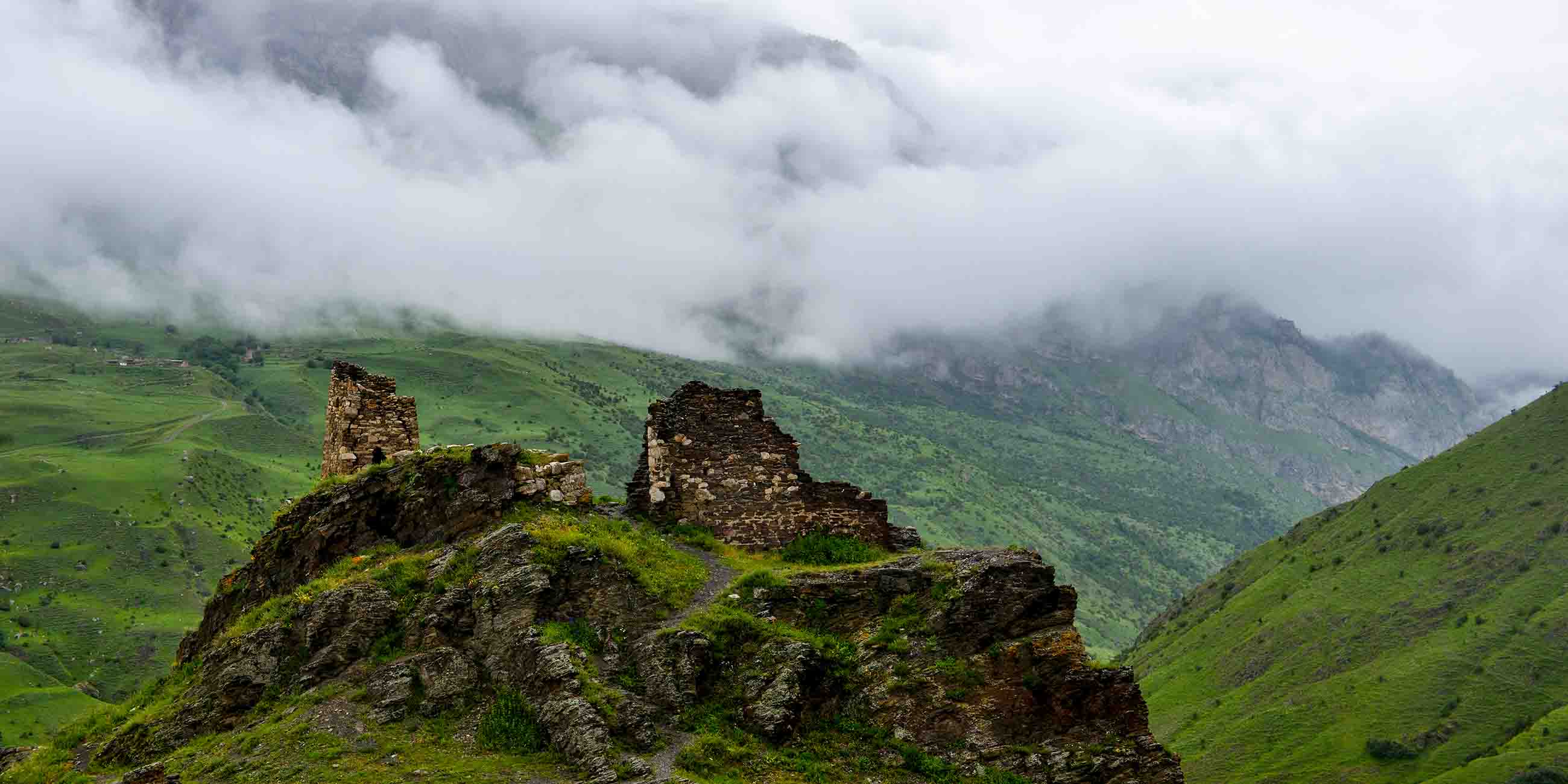 Двухдневная красавица Осетия: Цейское ущелье, Город мёртвых и Кармадон — 8