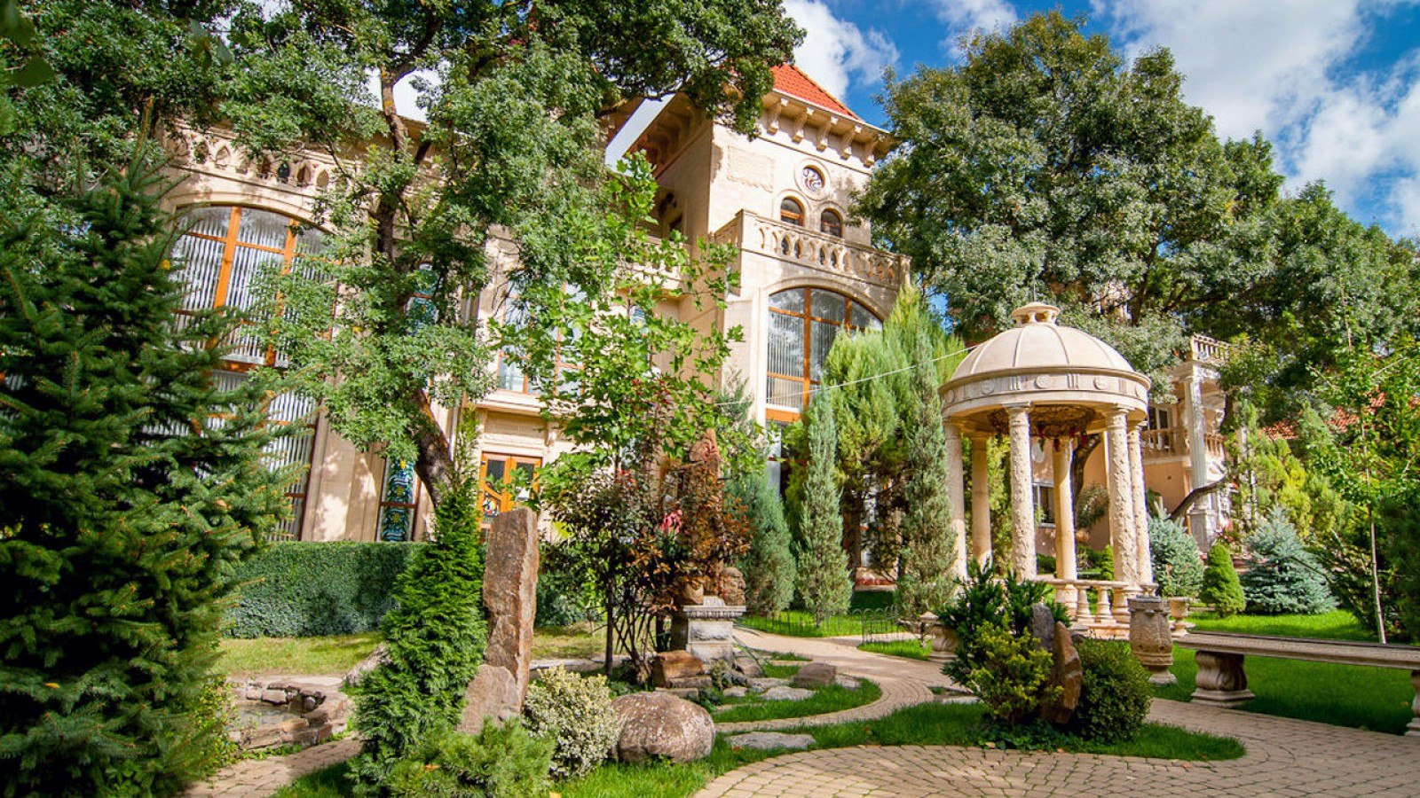 Сказочное побережье: Старый Парк, Шато-Пино и Абрау-Дюрсо