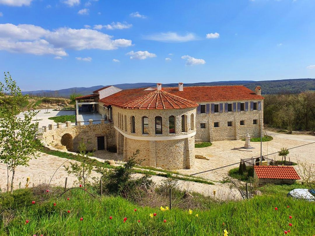 Эстетика и волшебство: Шато-Андре, усадьба Семигорье и Абрау