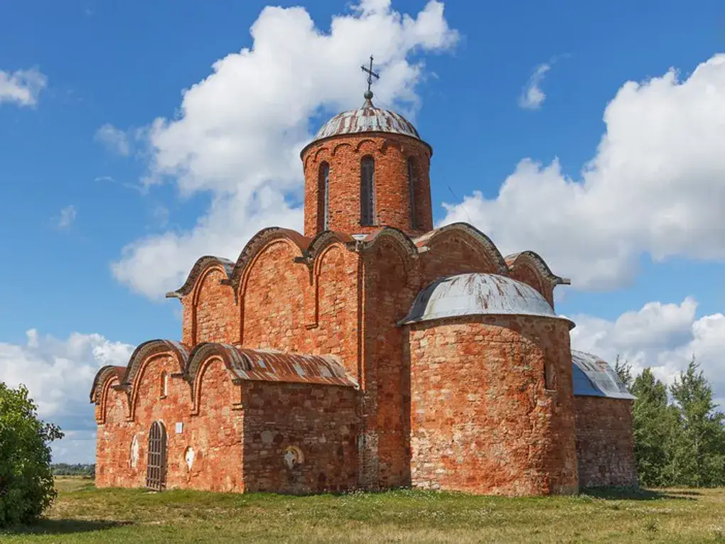 Храм Спаса Преображения на Ковалеве. Село Ковалево, Новгородская область. Фотография: Горшков Игорь / фотобанк «Лори»