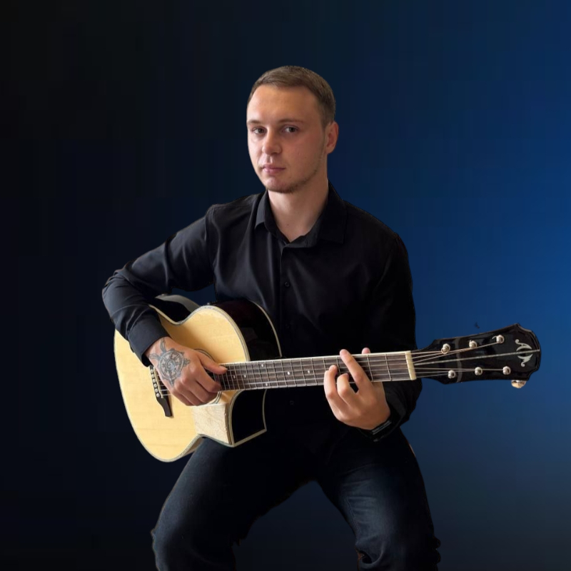 Преподаватель Алексей Мокроусов