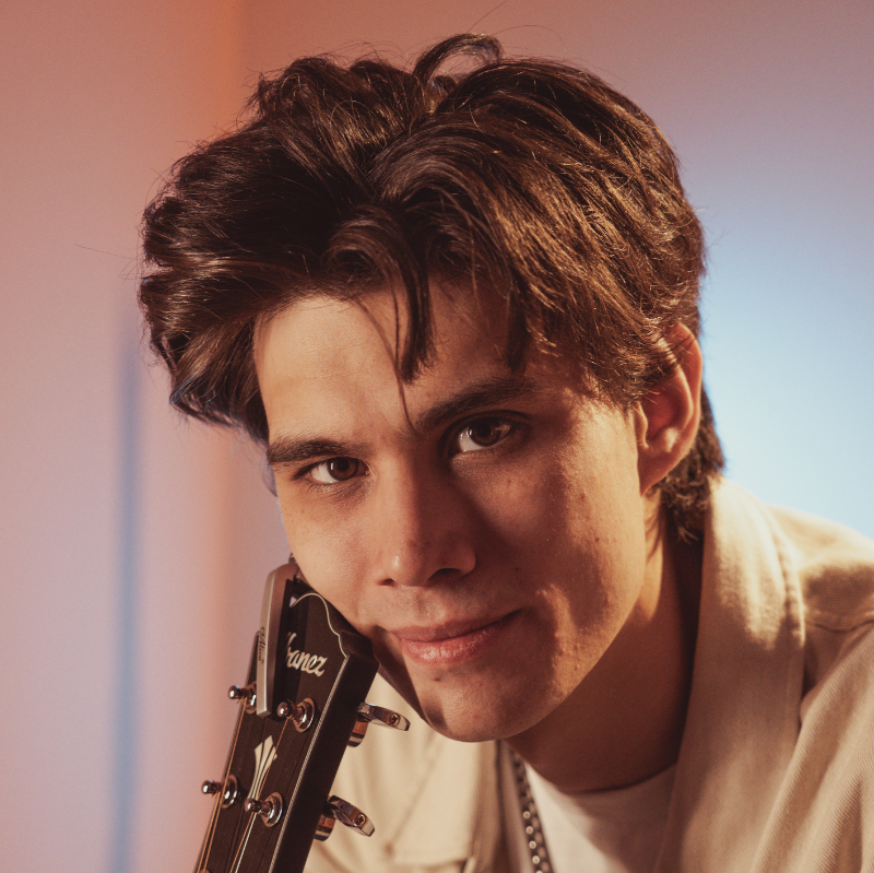 Преподаватель Станислав Козарев