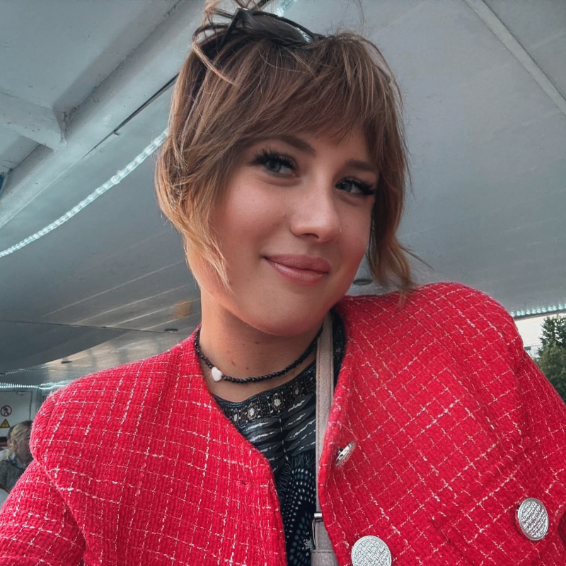 Преподаватель Ангелина Саврицкая