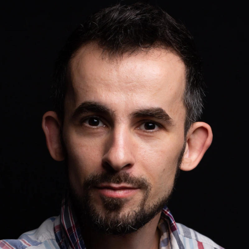 Преподаватель Никита Грушевский