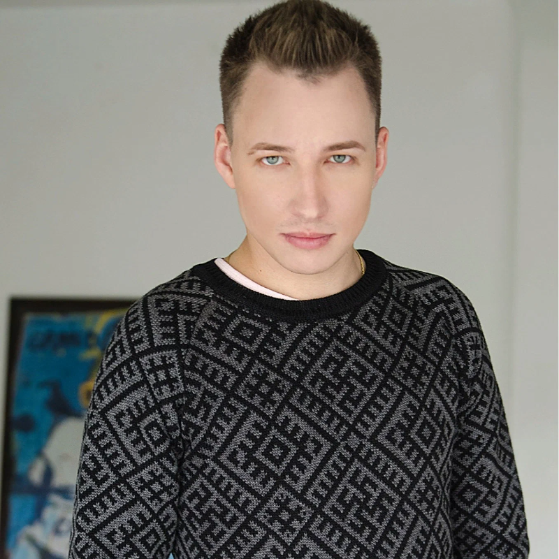 Преподаватель Виталий Баев