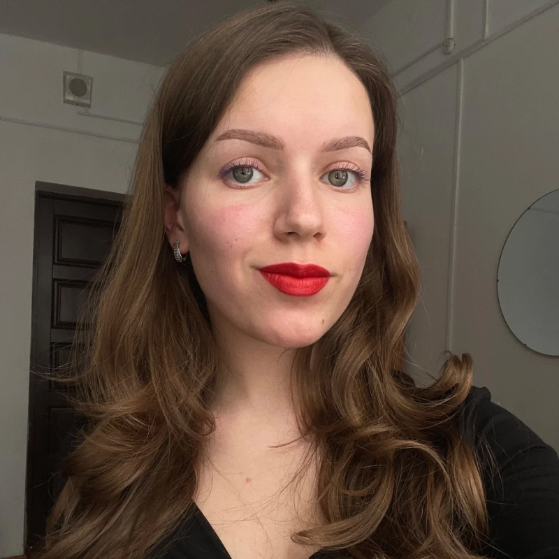 Преподаватель Виктория Терехова