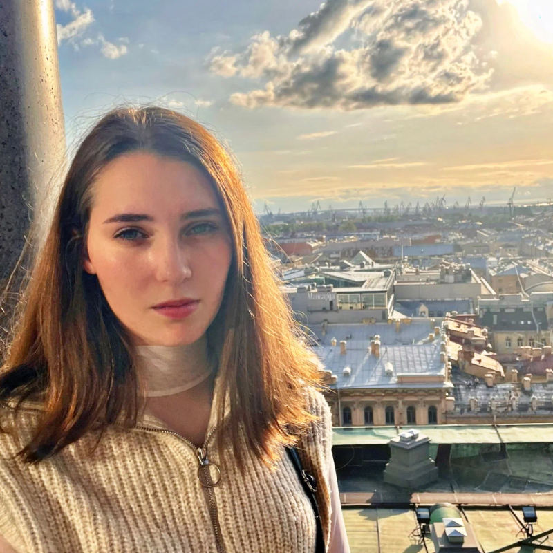 Преподаватель Алина Бондарева