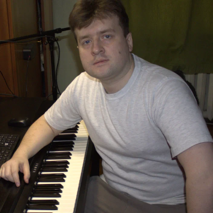 Преподаватель Александр Ляховский