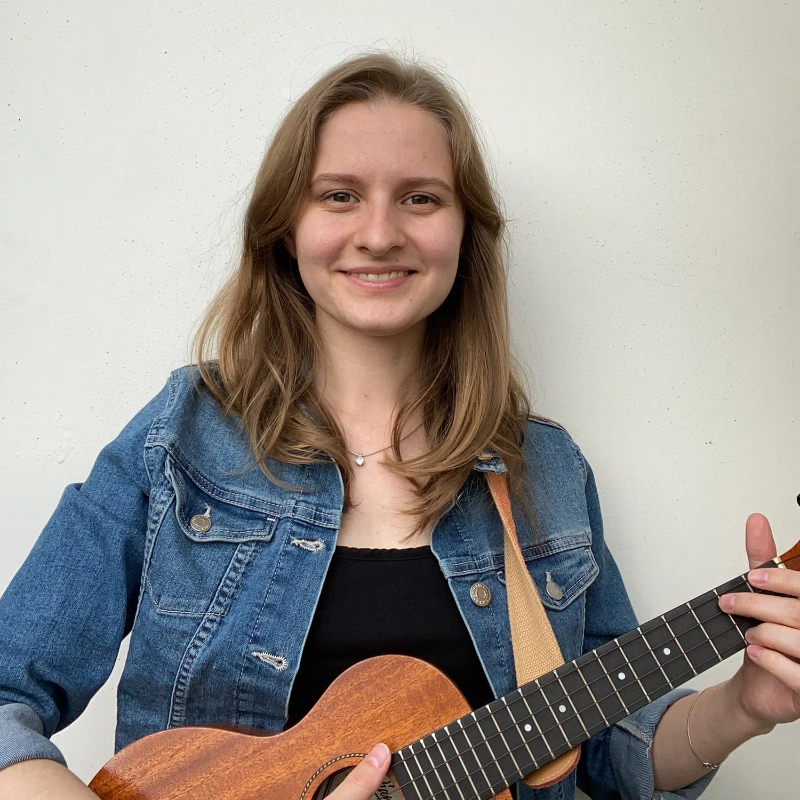 Преподаватель Анастасия Бочарова