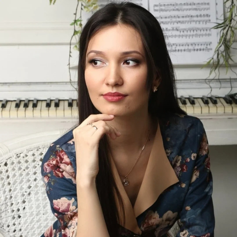 Преподаватель Диана Алимбаева