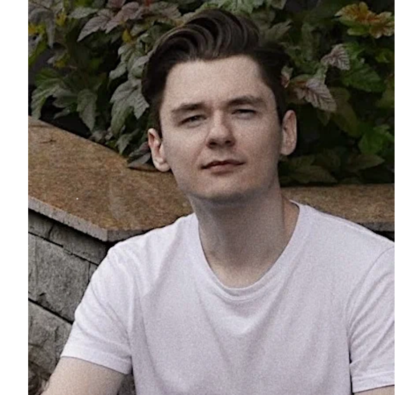 Преподаватель Сергей Маляров