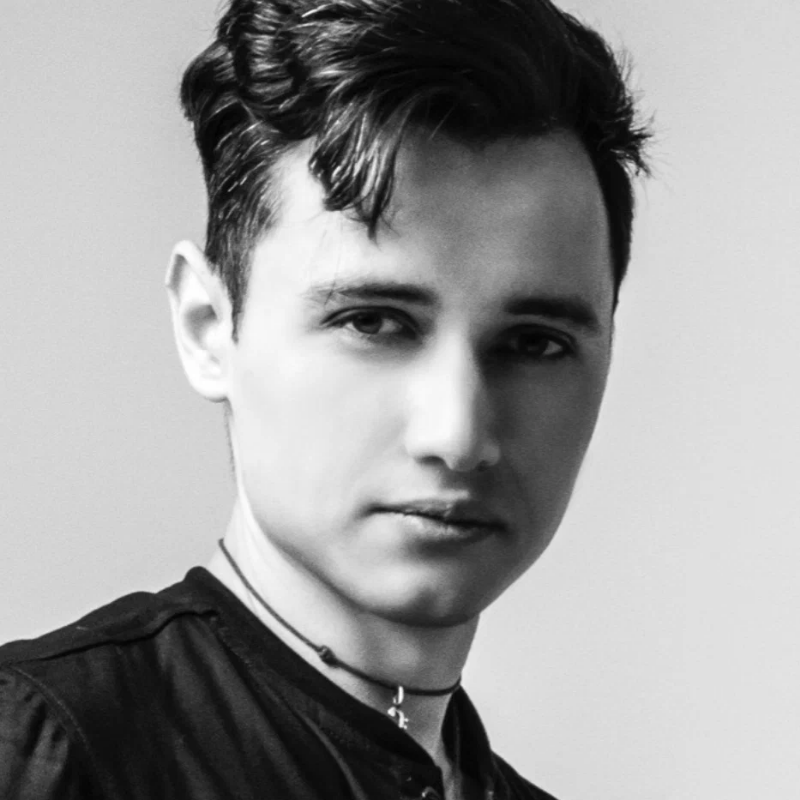 Преподаватель Вячеслав Величковский