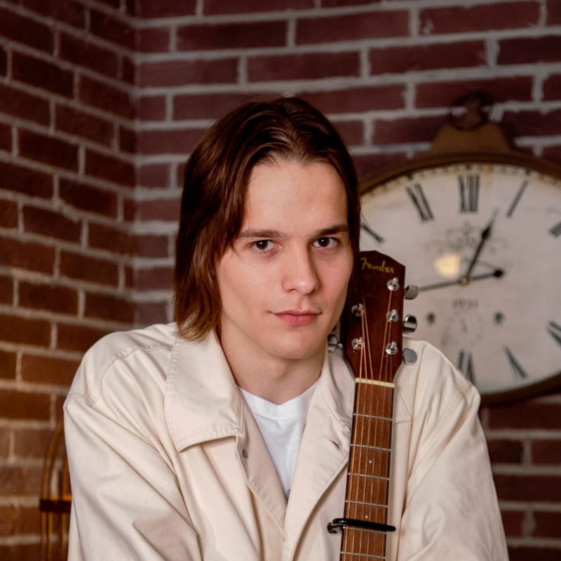 Преподаватель Алан Кисиев