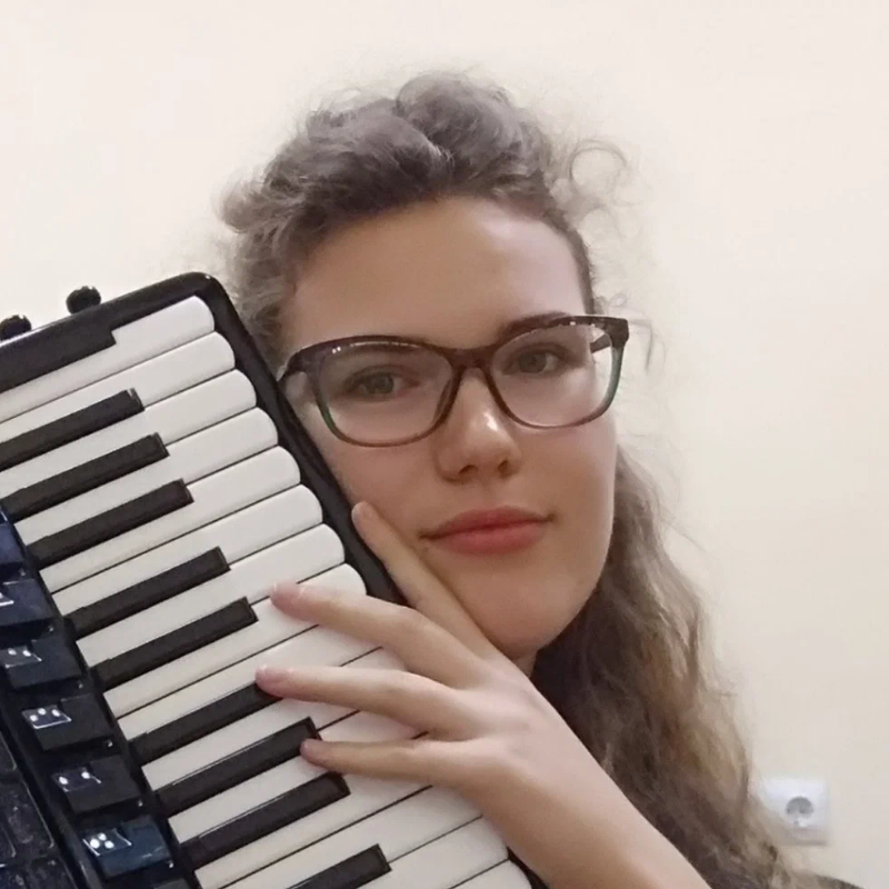 Преподаватель Милана Козьменко