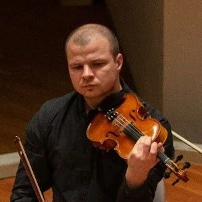 Преподаватель Денис Пащенко