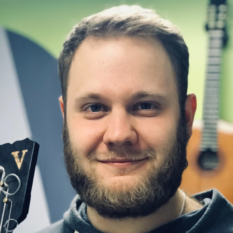 Преподаватель Кирилл Ячменёв