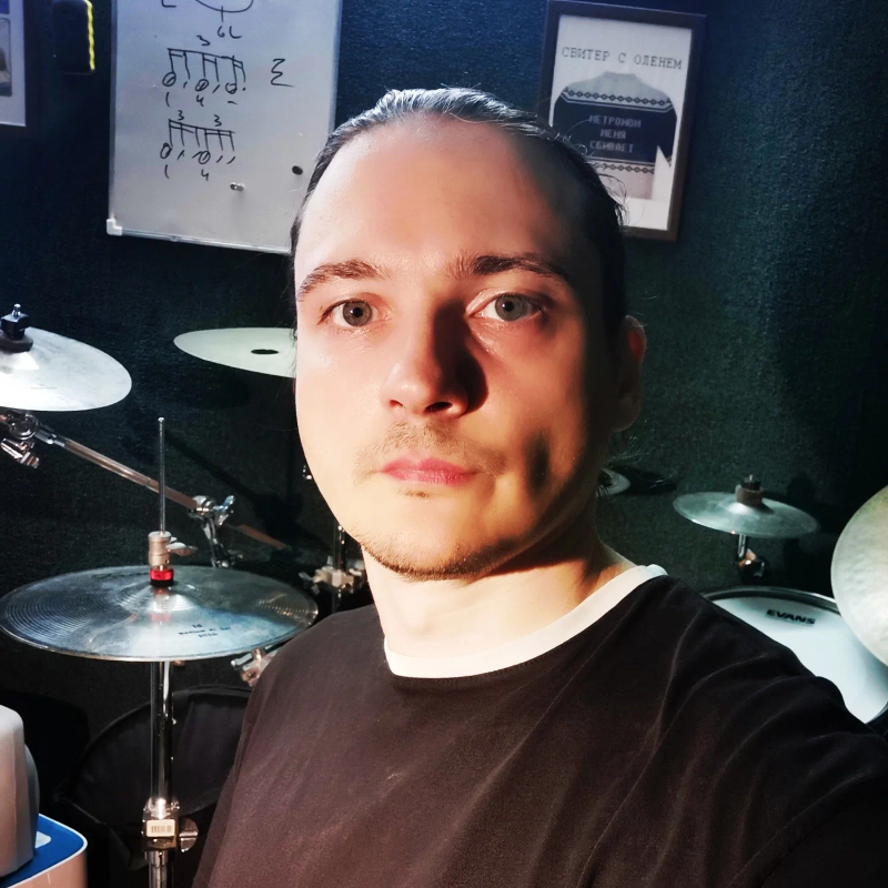 Преподаватель Антон Строц