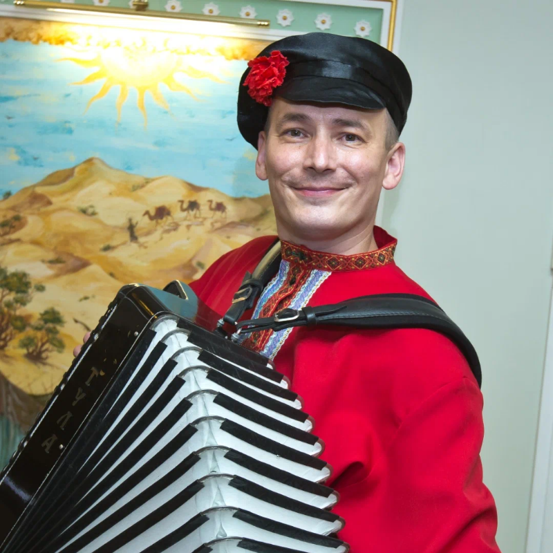 Преподаватель Артур Юсупов