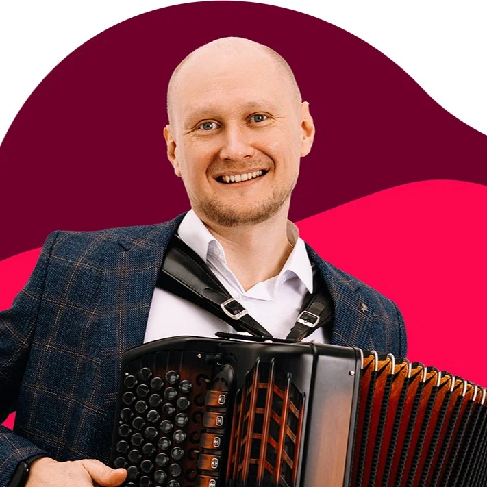 Преподаватель Евгений Попов