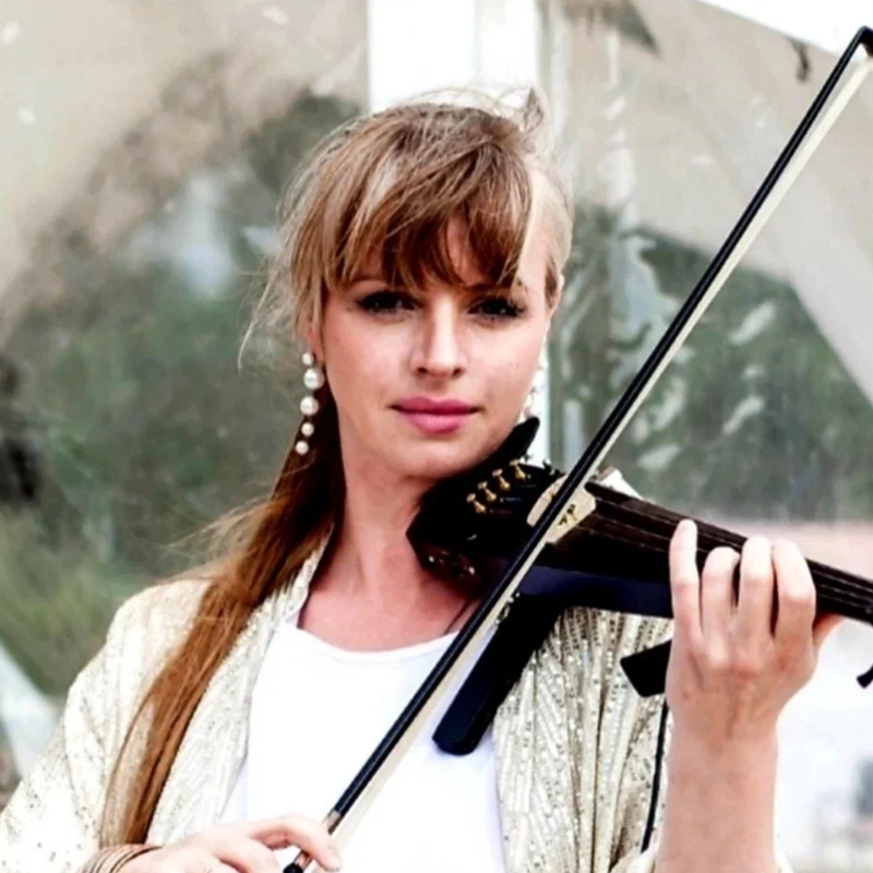 Преподаватель Василиса Фелькер