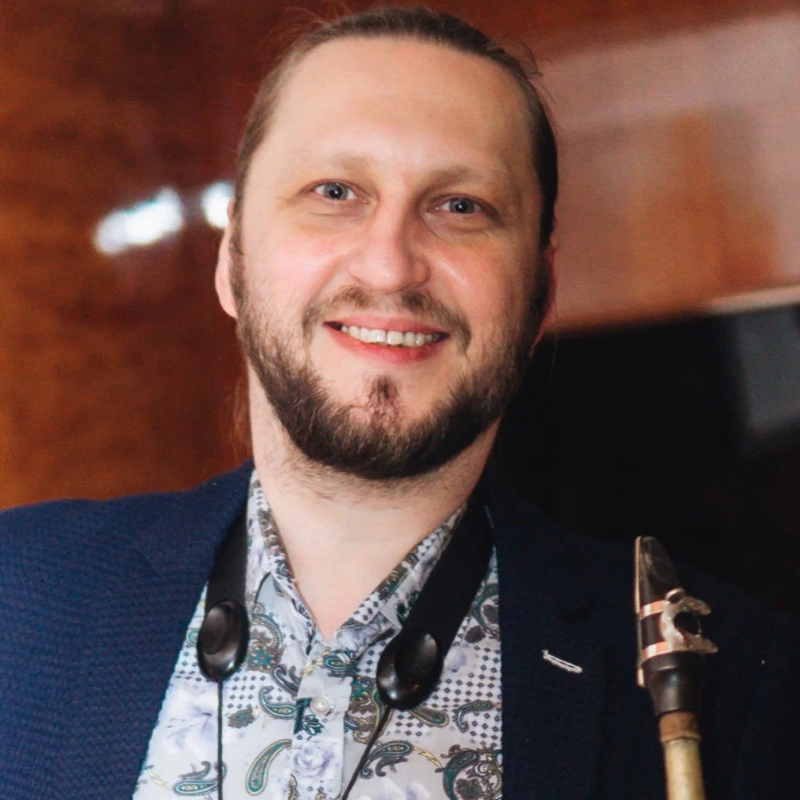 Преподаватель Вадим Митрофанов