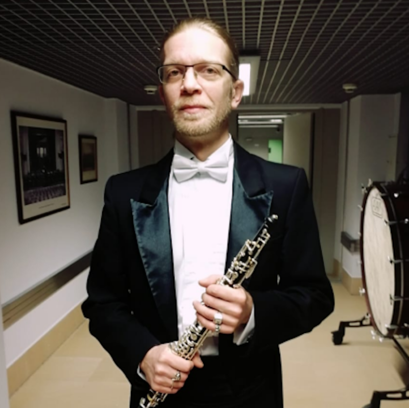 Преподаватель Роман Зворыкин