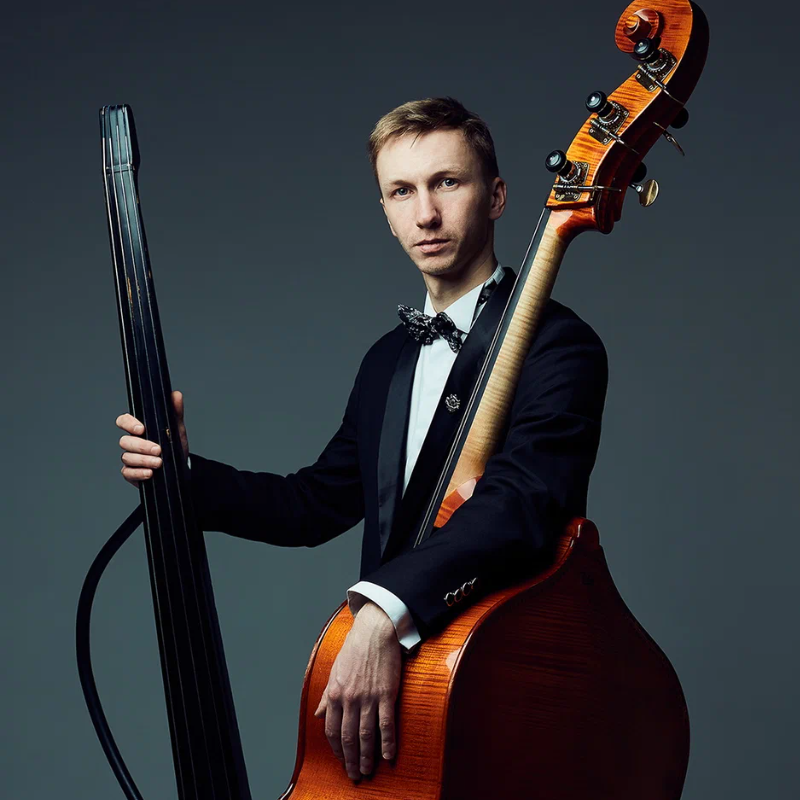 Преподаватель Виктор Петрушенко