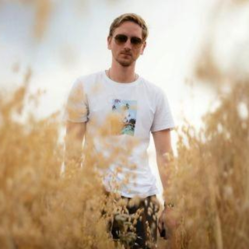 Преподаватель Роман Никитин