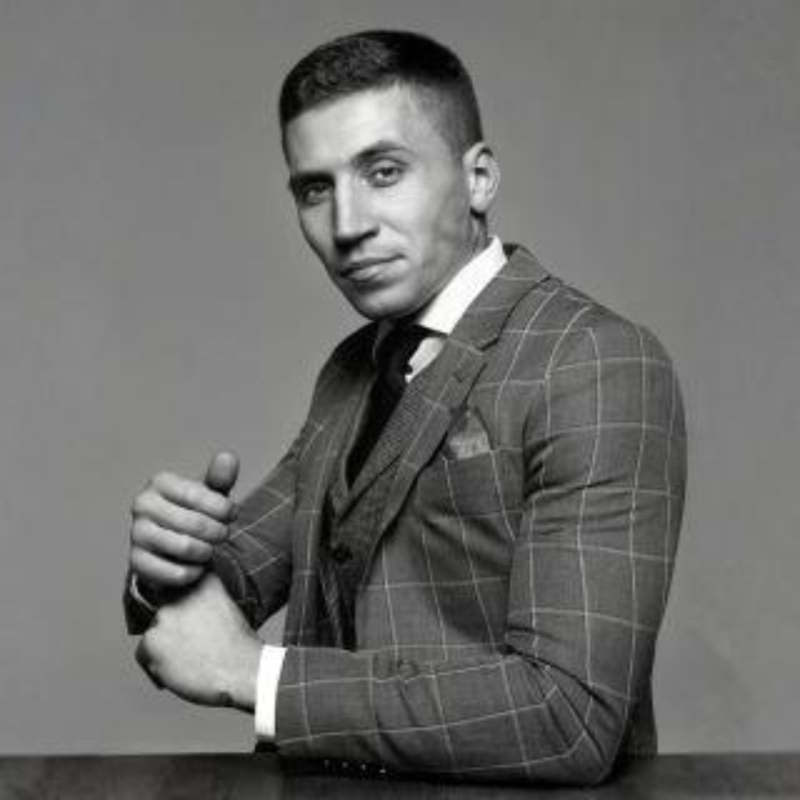 Преподаватель Дмитрий Злотников