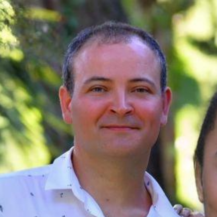 Преподаватель Юрий Пушной