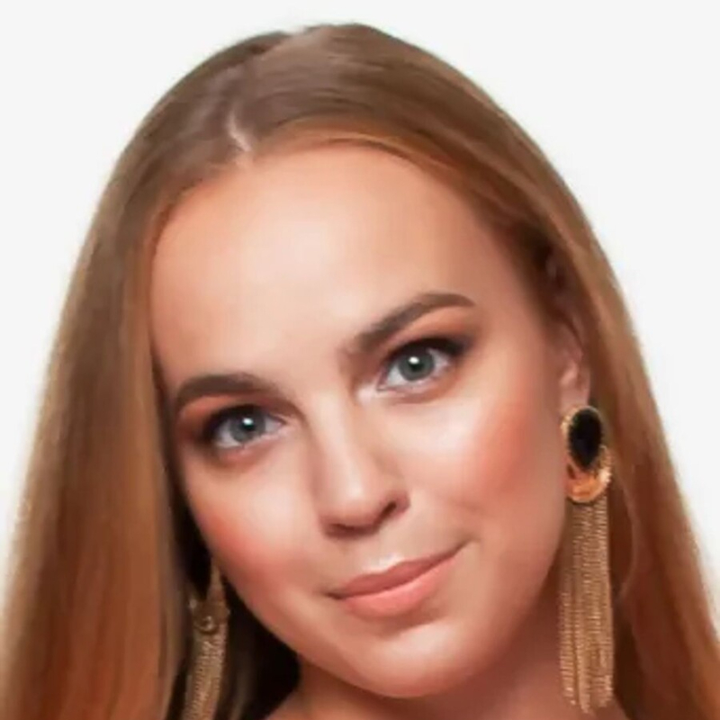 Преподаватель Жозефина Ишкова