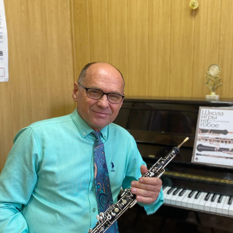 Преподаватель Валерий Феоктистов