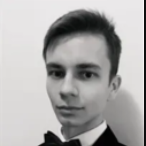 Преподаватель Сергей Морозов