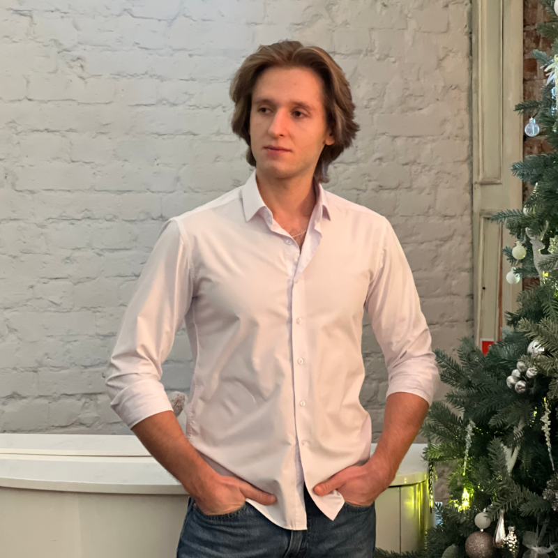 Преподаватель Виталий Шибитов