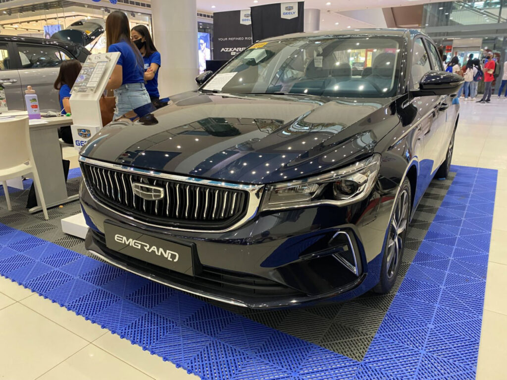 Отзывы о трех самых продаваемых автомобилях Geely в России