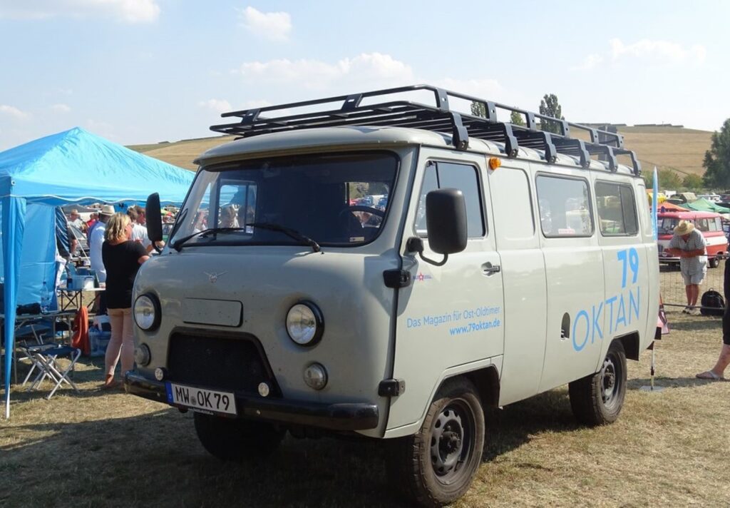 Буханка народный автомобиль от УАЗ