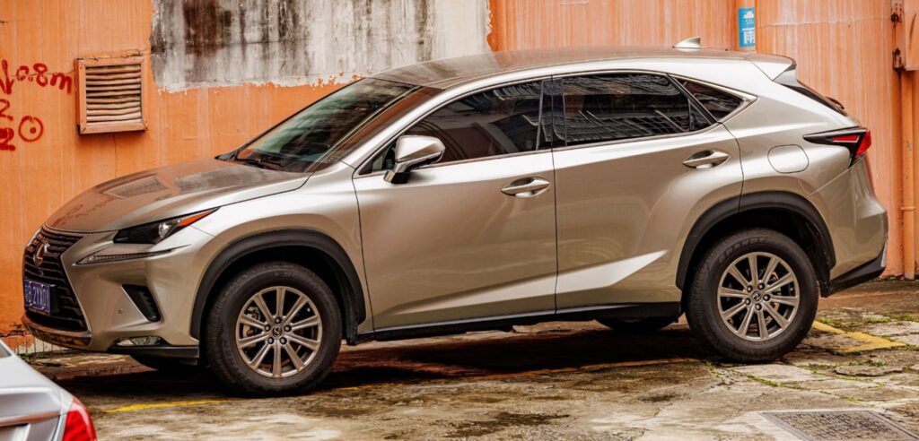 Lexus NX200